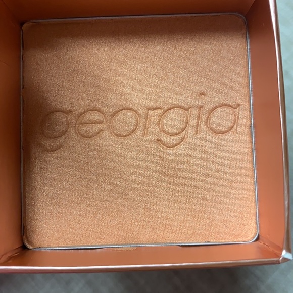 Benefit cosmetics Georgia golden peach blush - Picture 3 of 7